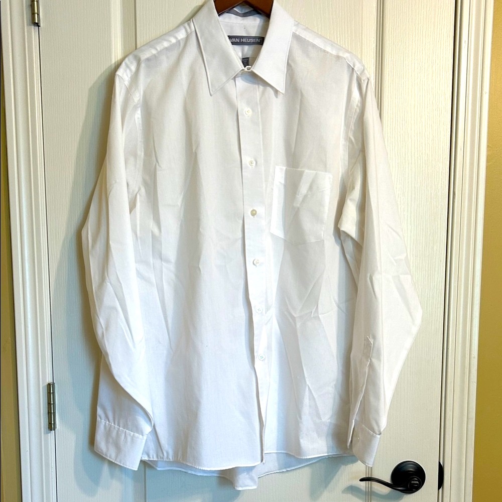 Van Heusen B&T Crisp White Long-sleeve Dress Shirt 17 neck 36/37 sleeve w/pocket